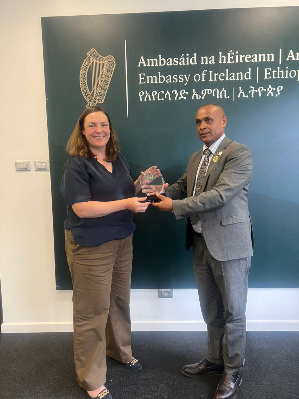 CTSAMVM Chairperson, Maj. Gen. Yitayal Gelaw met with H.E. Ambassador Olivia Leslie of Ireland to Ethiopia and South Sudan in Addis Ababa for a discussion on the fragile security situation in South Sudan on May 30th.
